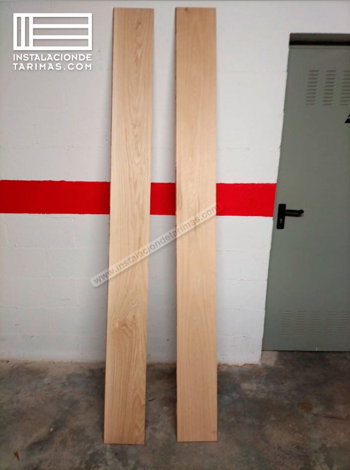 Tarima multicapa de roble sobre una base de elondo: 205 x 19 x 2.200-2.400 mm / 4 mm útiles.